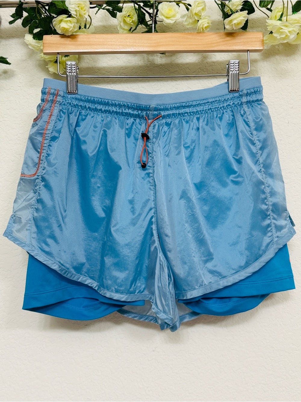 Nike • 2-in-1 Running Shorts Blue Built In Compression Liner Dri-FIT Women’s M